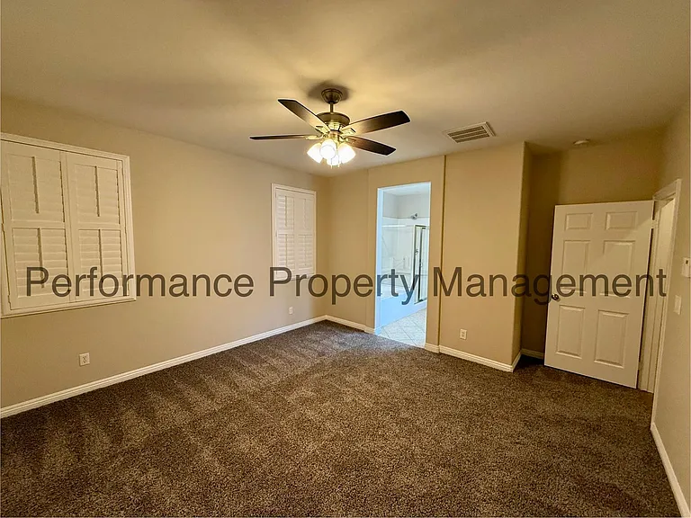 5204 Gossimer Dr — Photo 9