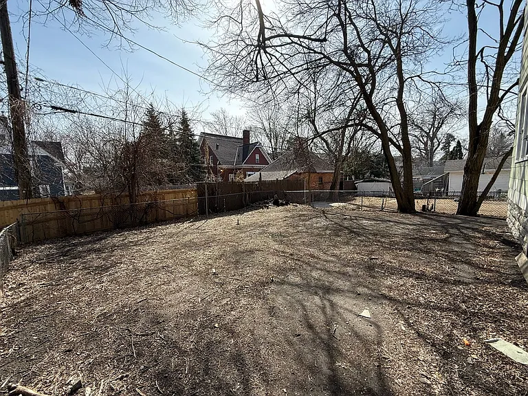 950 Arkwright St — Photo 20