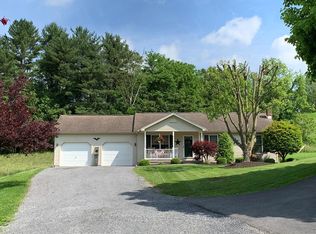 23 Windy Hill Ln, Port Royal, PA 17082