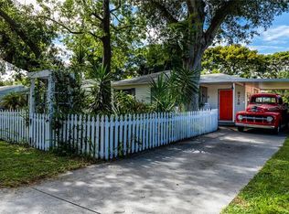 5718 13th Ave S, Gulfport, FL 33707