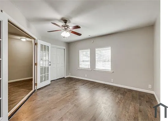 560 NW Douglas St — Photo 6
