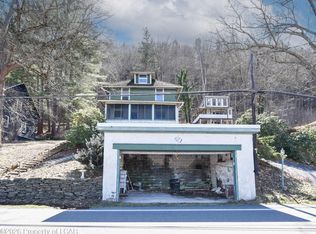 1938 Pennsylvania #92, Pittston, PA 18643