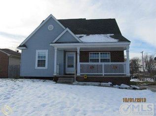 93 W Kennett Rd, Pontiac, MI 48340