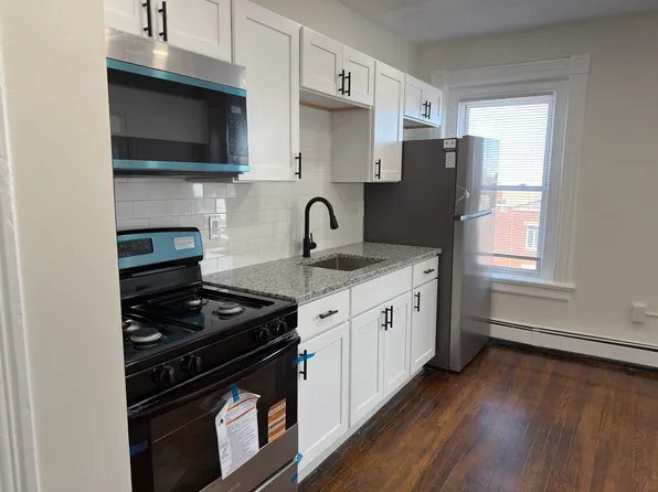 345 Arch St APT 3, New Britain, CT 06051