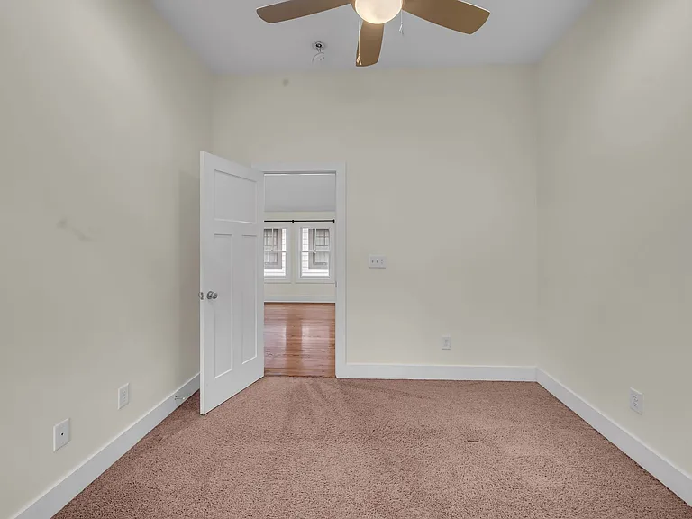 921 Hillview Hts — Photo 29