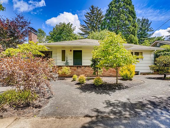 1412 SE 120th Ave, Portland, OR 97216 | Zillow