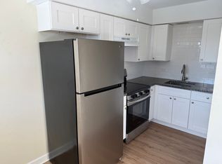 25 Arrowhead Dr #20, Algonquin, IL 60102