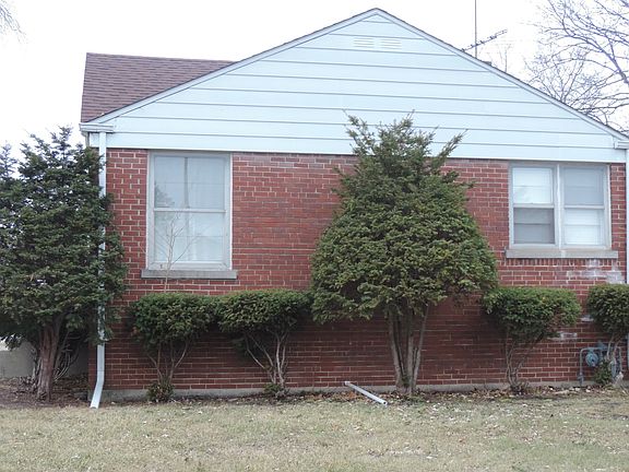 2nd image of 348 32nd Ave