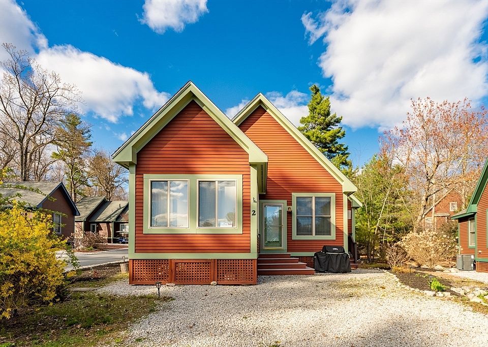 1st image of 2 Courtview Ln #2