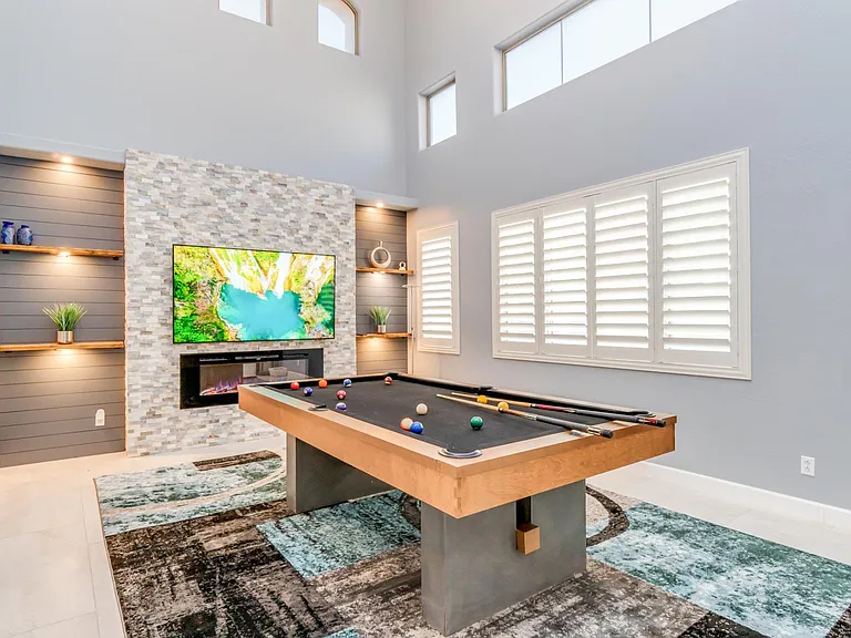607 E Benrich Dr — Photo 7