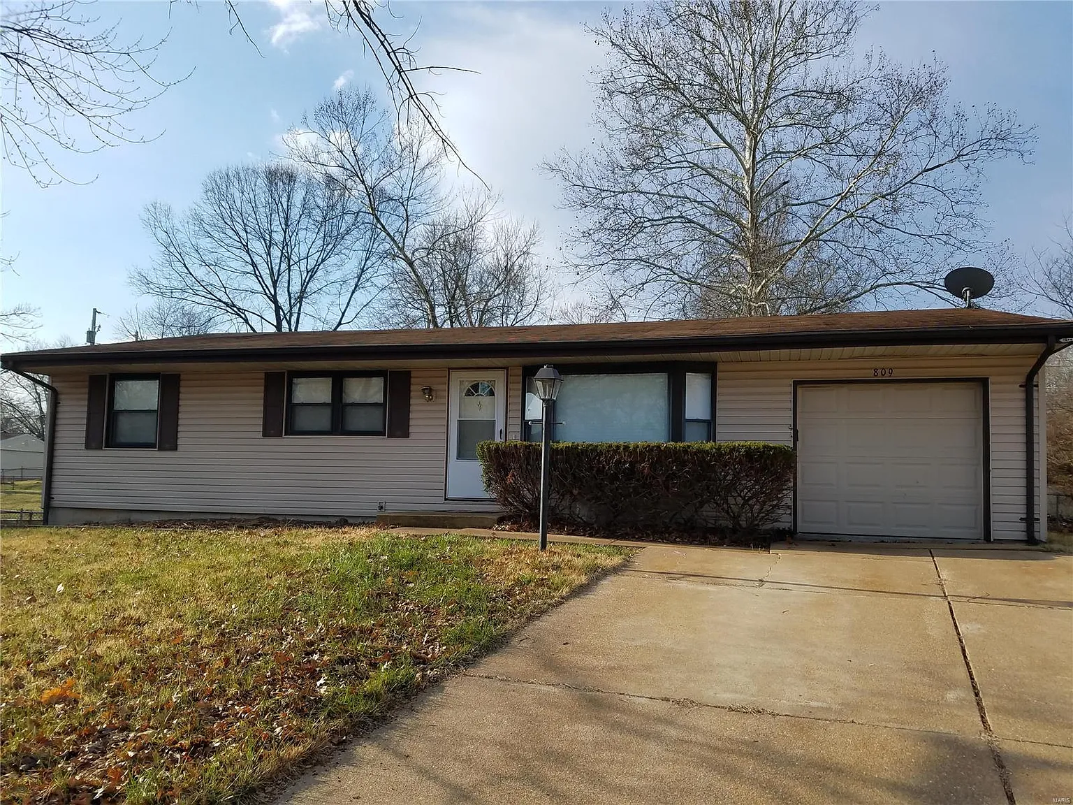 809 Bordeaux Ct photo 1