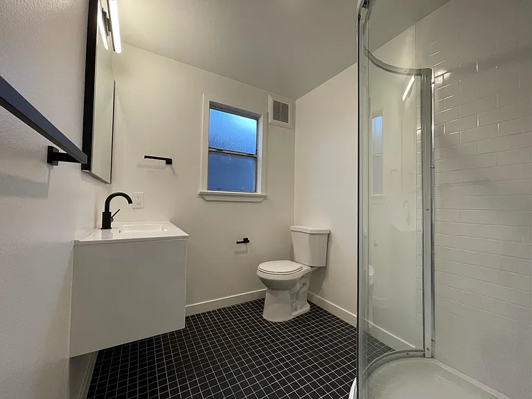229 Granada Ave #3 — Photo 9