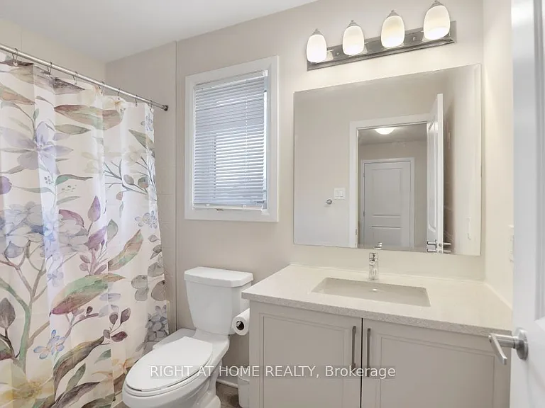 900 Serrano St — Photo 23
