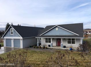 631 Zimmerman Rd, Yakima, WA 98908