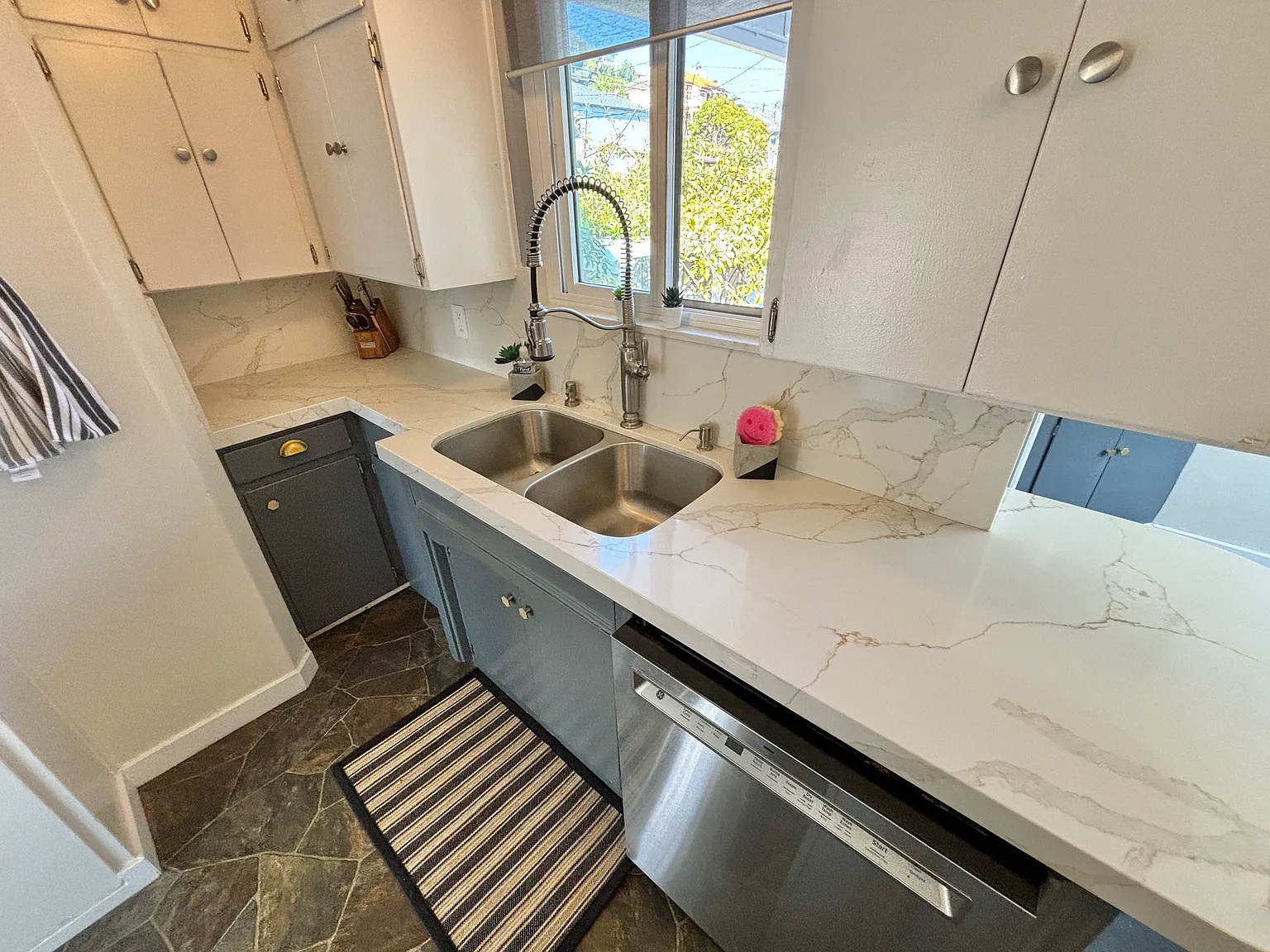 3706 S Averill Ave — Photo 3