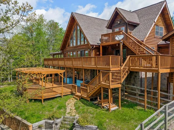 78 Emerald Pl, Monterey, TN 38574