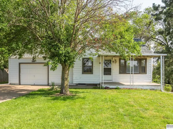 1203 Kasper St, Bellevue, NE 68147