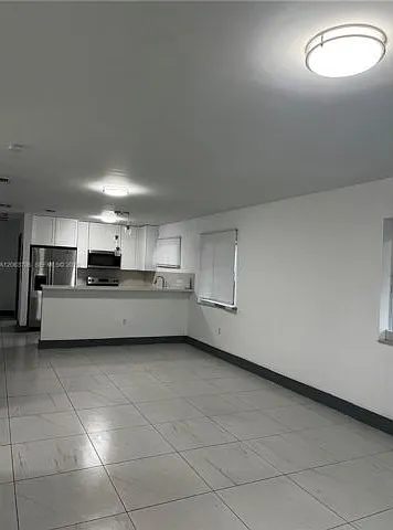 2 bed, 4.0 bath, $3,600 — Photo 3