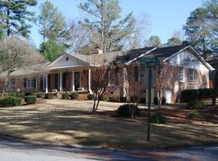 4465 E Kings Point Cir, Dunwoody, GA 30338