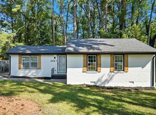2461 Old Colony Rd, East Pt, GA 30344