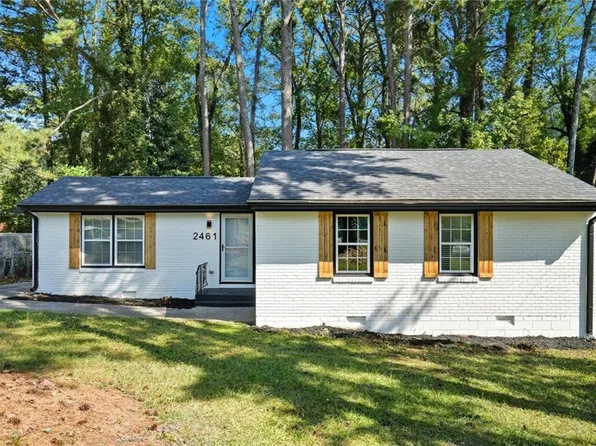 2461 Old Colony Rd, East Pt, GA 30344