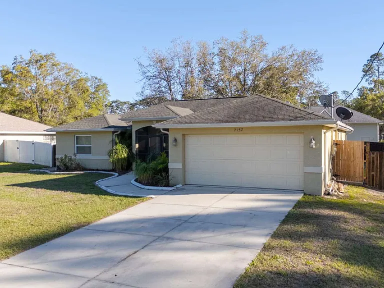 2157 Tejon Ave — Photo 3