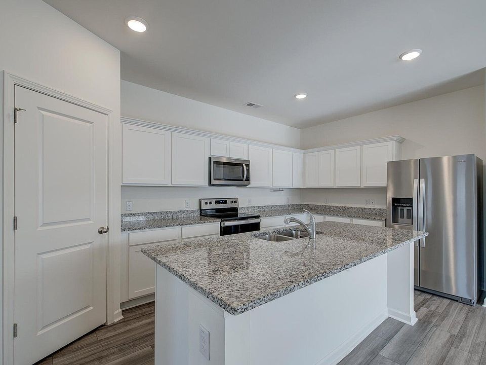 1st image of 4395 Ocean Farm Dr