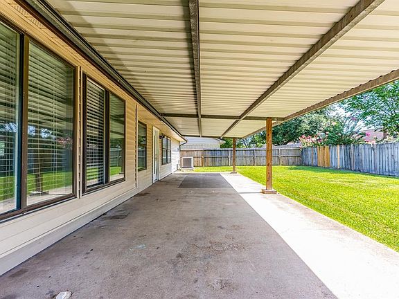 3rd image of 3857 Redbud Dr