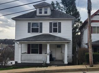 910 Scott Ave, Jeannette, PA 15644