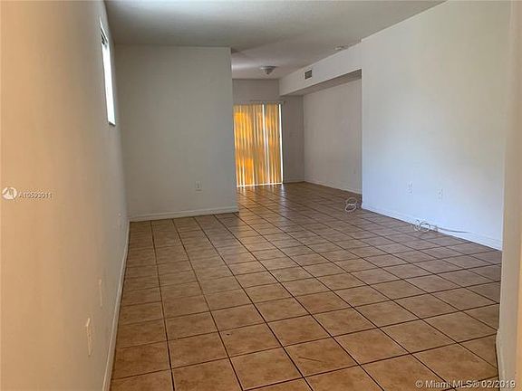 2nd image of 970 NE 34th Ave Unit 101