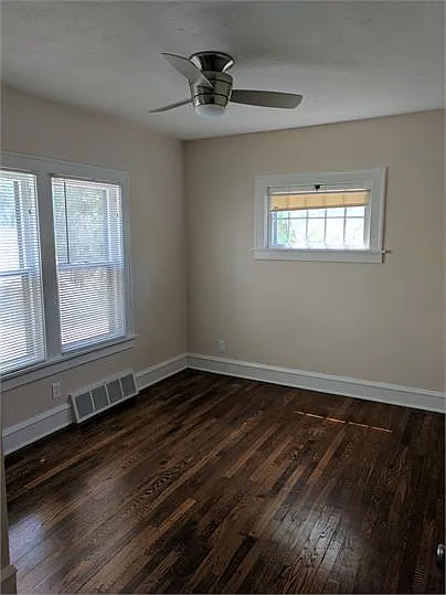 16523 Clifton Blvd — Photo 6