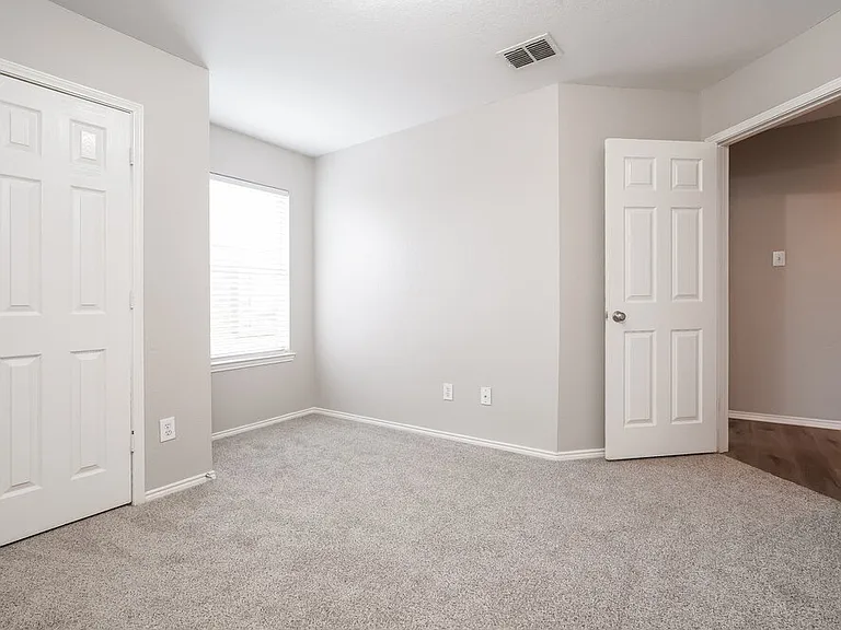 1235 Sweetwater Dr — Photo 14
