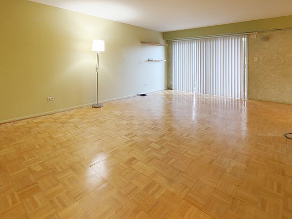3rd image of 920 Casey Ct APT 6