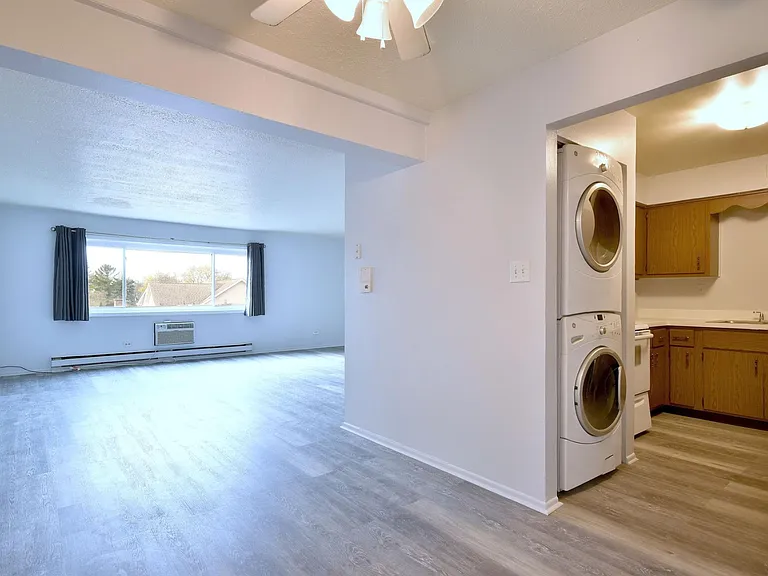 4444 1st Ave #203 — Photo 3