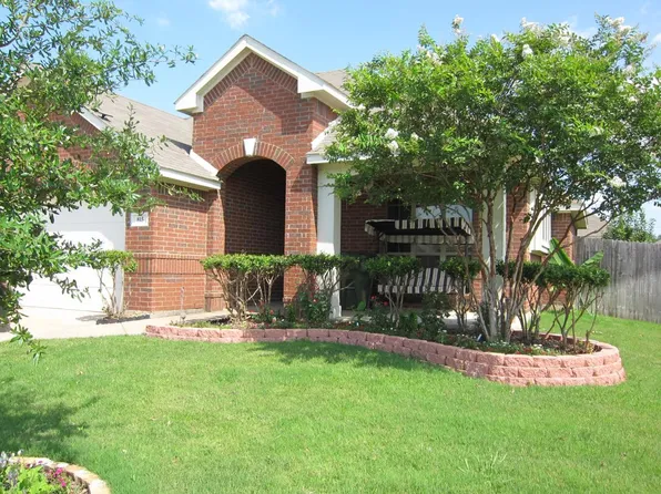 815 Cutting Horse Dr, Mansfield, TX 76063