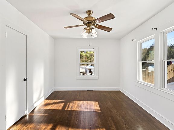 3rd image of 97 Bell St