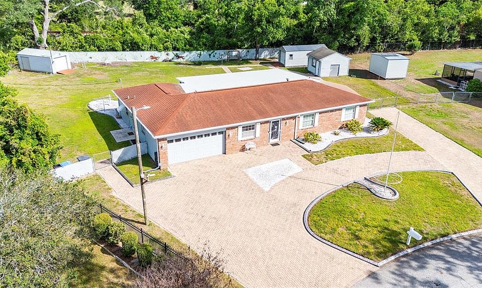 1st image of 2122 Ramblewood Ln