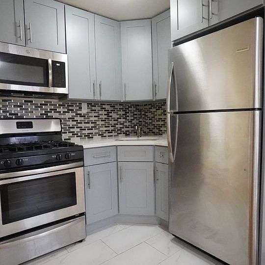 1st image of 551 2nd Ave #3RR