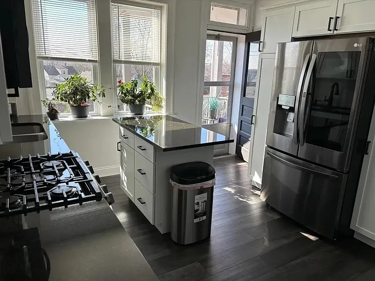 4610 Wilcox Ave #2F — Photo 3