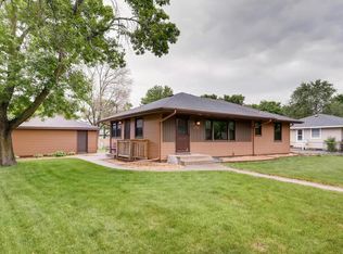 8784 Grospoint Ave S, Cottage Grove, MN 55016