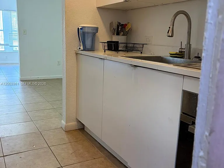 1612 Harrison St #2 — Photo 5