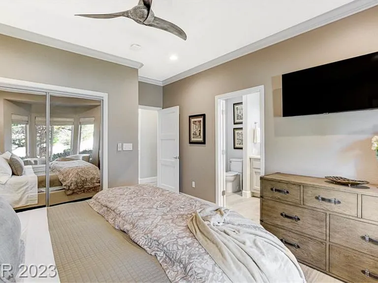 2913 Vista Butte Dr — Photo 16