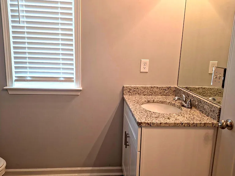 430 Village Creek Dr #B — Photo 27