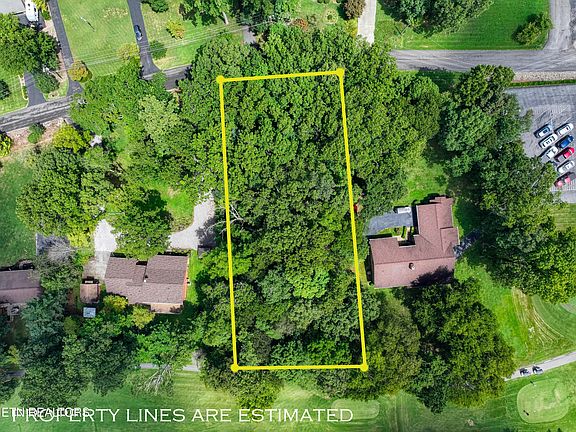 3rd image of 1231 Stonewall Jackson Dr