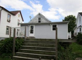 201 N Main St, Pleasantville, OH