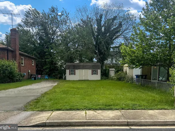 S Poe St, Arlington, VA 22204