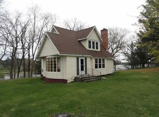 518 E South Lake St, Hancock, WI 54943