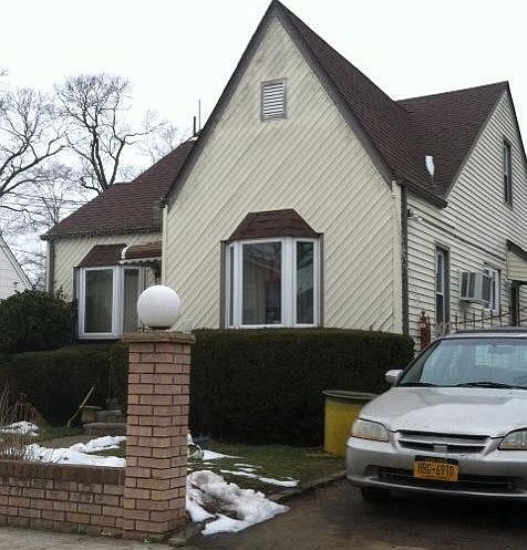 1st image of 26 Lee St