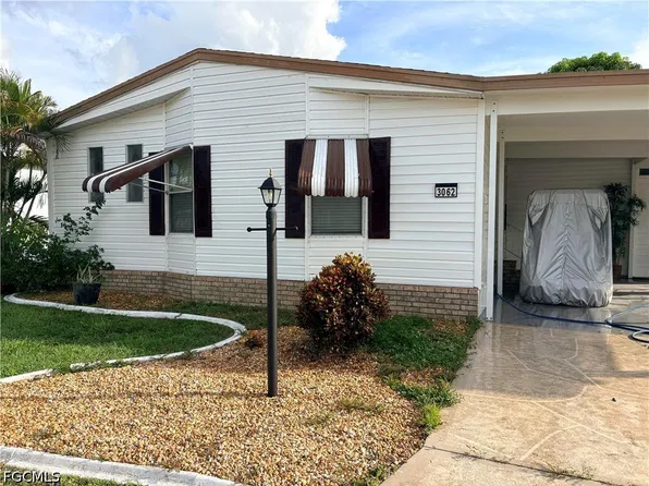3062 Artesian Ln, North Fort Myers, FL 33917
