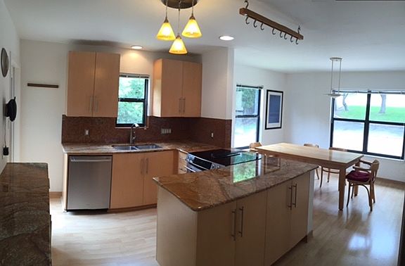 4th image of 16423 Parkstone Blvd